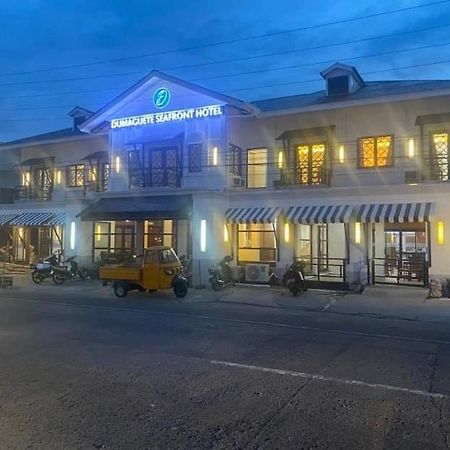 Dumaguete Seafront Hotel ドゥマゲティ エクステリア 写真