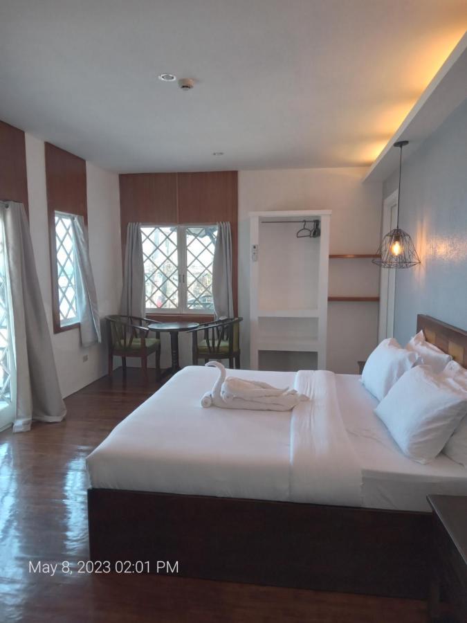 Dumaguete Seafront Hotel ドゥマゲティ エクステリア 写真